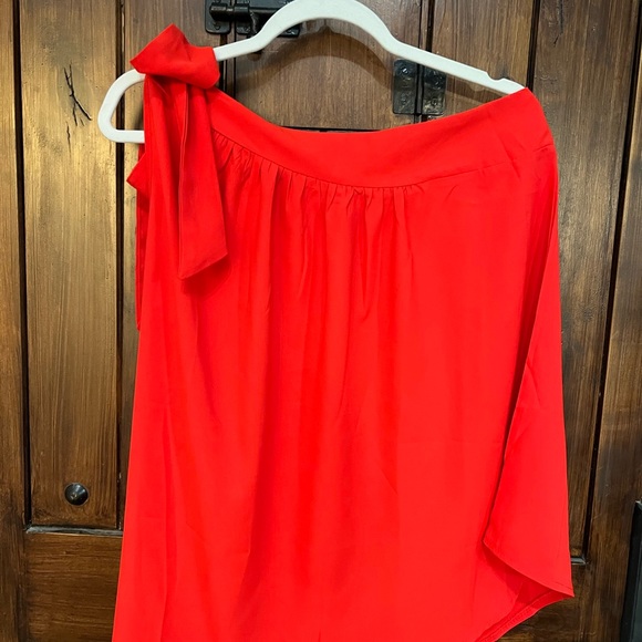 Red tie one shoulder blouse - Picture 7 of 7
